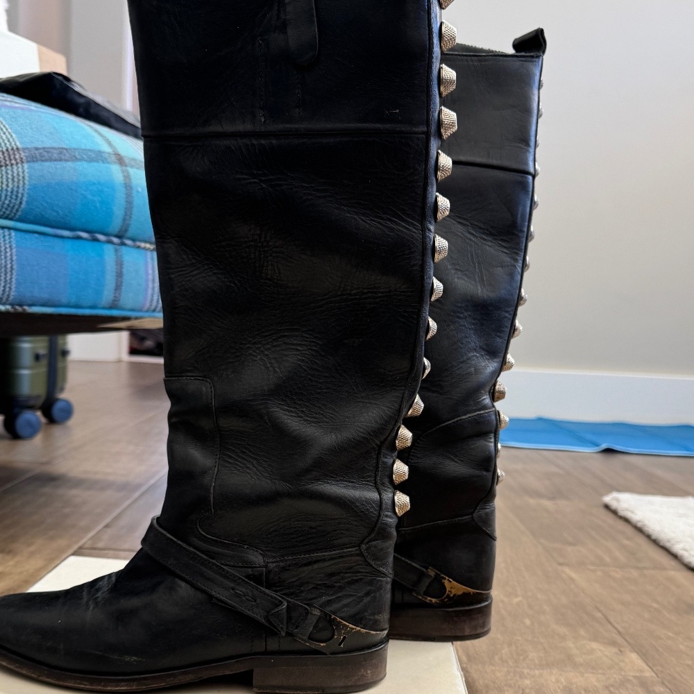 Golden Goose charily with studs